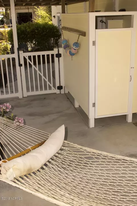 210 Old Cove Rd, Emerald Isle, NC 28594 photo 6