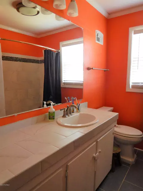 210 Sunset Dr, Williamston, NC 27892 photo 17