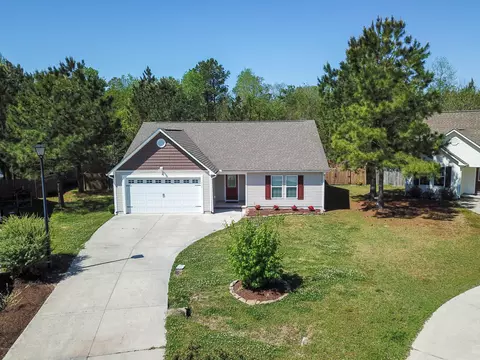 111 Errol Dr, Hubert, NC 28539 photo 1