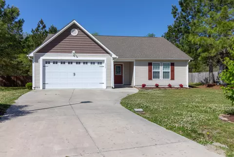 111 Errol Dr, Hubert, NC 28539 photo 2