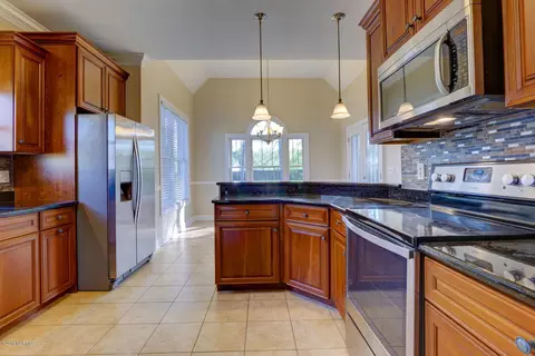 115 Cove Side Ln, Hampstead, NC 28443 photo 14