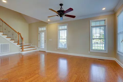 115 Cove Side Ln, Hampstead, NC 28443 photo 11