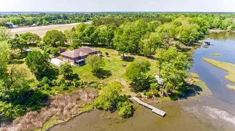 608 Ballast Point Rd, Hampstead, NC 28443 photo 9