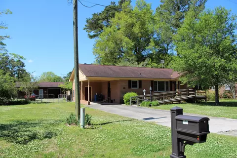103 Shore Dr, Bath, NC 27808 photo 2