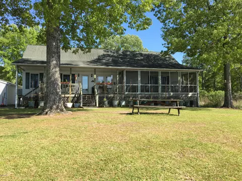 101 Maple Dr, Oriental, NC 28571 photo 4