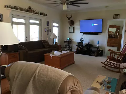 101 Maple Dr, Oriental, NC 28571 photo 8