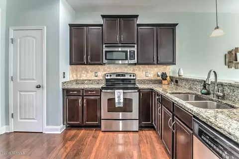 415 Mae Dr, Hampstead, NC 28443 photo 7