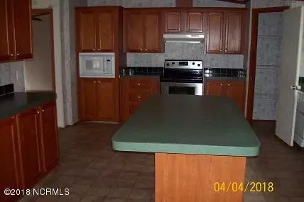 443 Battleground Rd, Atkinson, NC 28421 photo 14