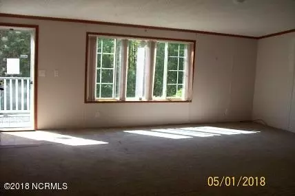 443 Battleground Rd, Atkinson, NC 28421 photo 6