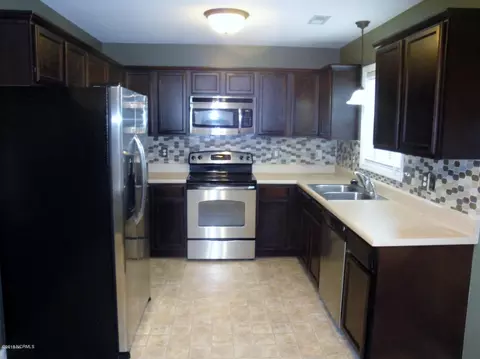 315 Springcreek Ct, Hubert, NC 28539 photo 7