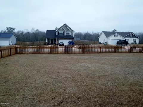 315 Springcreek Ct, Hubert, NC 28539 photo 5