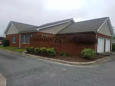 202 Willows Ct, Washington, NC 27889 photo 6
