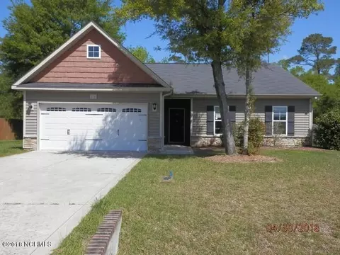 414 Peppermint Dr, Hubert, NC 28539 photo 1
