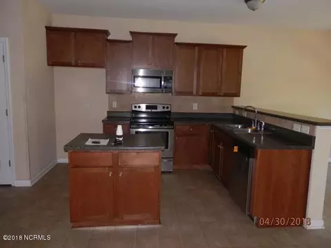 414 Peppermint Dr, Hubert, NC 28539 photo 3