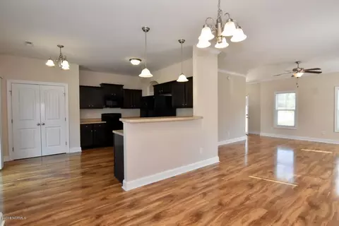107 Stacey Greg Rd, Hampstead, NC 28443 photo 9