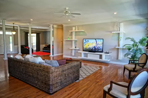 910 Taberna Cir, New Bern, NC 28562 photo 4