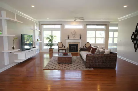 910 Taberna Cir, New Bern, NC 28562 photo 6