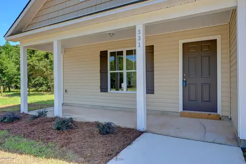331 Zonnie Ln, Hampstead, NC 28443 photo 3