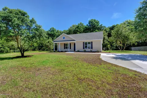 331 Zonnie Ln, Hampstead, NC 28443 photo 4