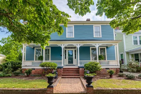 629 E Main St, Washington, NC 27889 photo 2