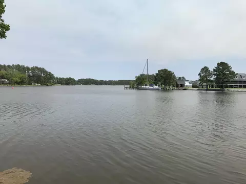 382 Loop Rd, Belhaven, NC 27810 photo 4