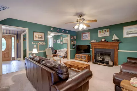 331 Creekview Dr, Hampstead, NC 28443 photo 12
