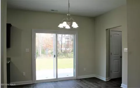 903 Haystack Ln, Jacksonville, NC 28546 photo 9
