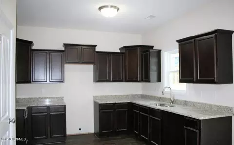 903 Haystack Ln, Jacksonville, NC 28546 photo 11