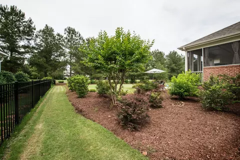 165 Firefly Dr, Wallace, NC 28466 photo 4