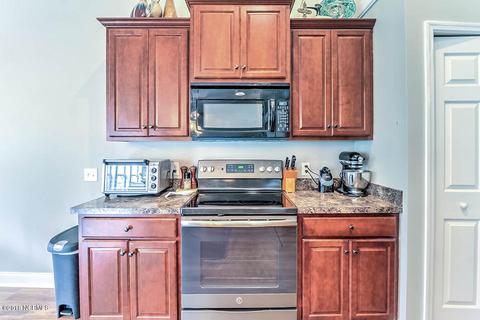 203 Conifer Dr, Hampstead, NC 28443 photo 6