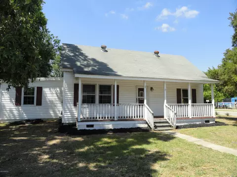 329 E Stack St, Saint Pauls, NC 28384 photo 1