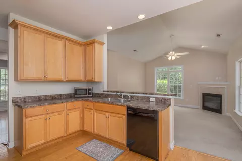 112 Long Leaf Dr, Hampstead, NC 28443 photo 8