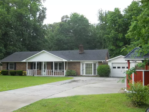 825 Fields Rd, New Bern, NC 28560 photo 1