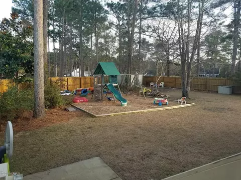 105 Par Ct, Hampstead, NC 28443 photo 19