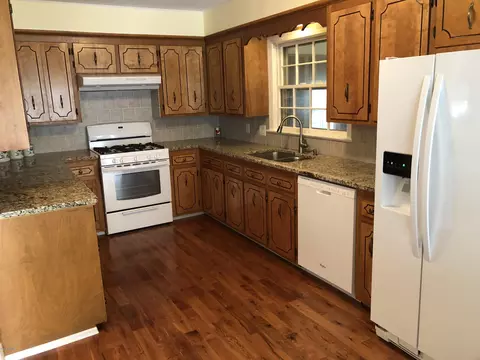 318 E 9th St, Washington, NC 27889 photo 9