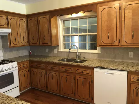 318 E 9th St, Washington, NC 27889 photo 10