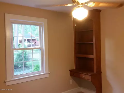 307 E Liberty St, Williamston, NC 27892 photo 5