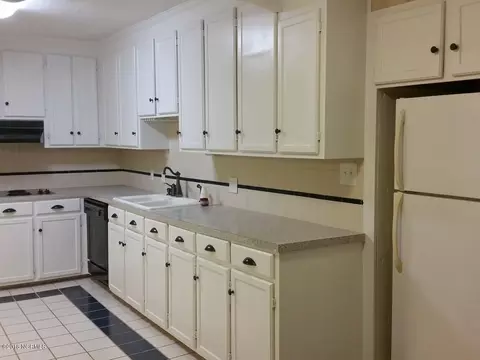 307 E Liberty St, Williamston, NC 27892 photo 8