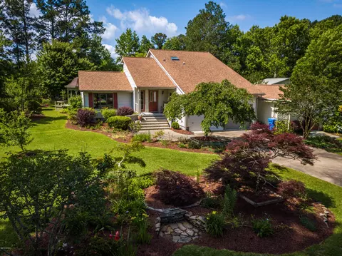 1204 Lupton Dr, Oriental, NC 28571 photo 1
