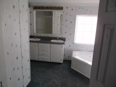 370 Andermora Rd, Maple Hill, NC 28454 photo 5