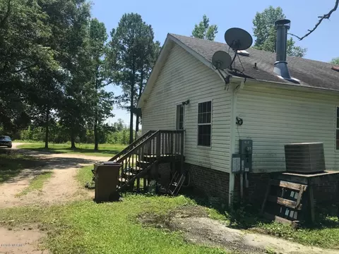 370 Andermora Rd, Maple Hill, NC 28454 photo 3