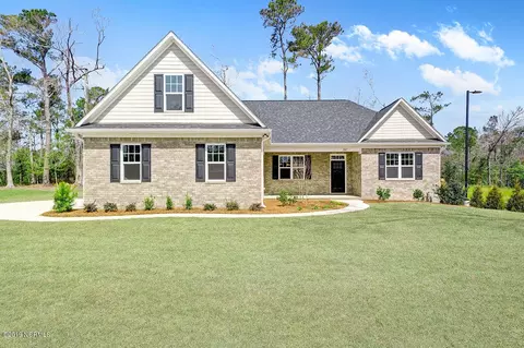 341 Crown Pointe Dr, Hampstead, NC 28443 photo 1