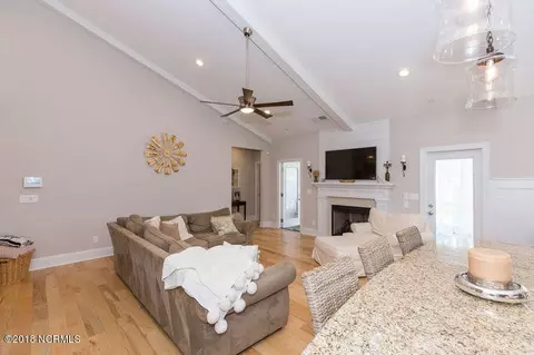14 Evergreen Ln, Hampstead, NC 28443 photo 7