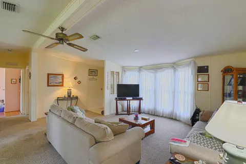 421 Quartermaster Ct, Hampstead, NC 28443 photo 8