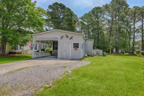 421 Quartermaster Ct, Hampstead, NC 28443 photo 3