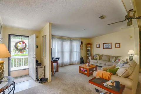 421 Quartermaster Ct, Hampstead, NC 28443 photo 5