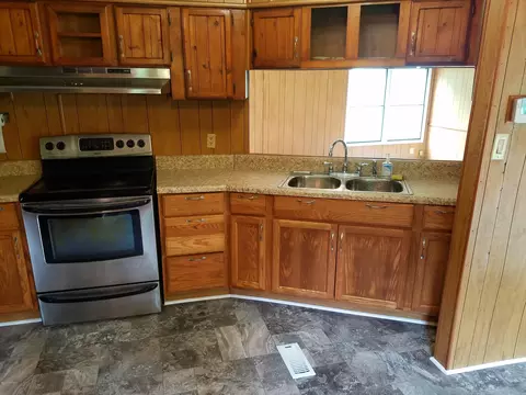 501 E Henry St, Atkinson, NC 28421 photo 10