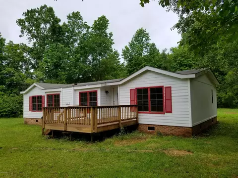 501 E Henry St, Atkinson, NC 28421 photo 1