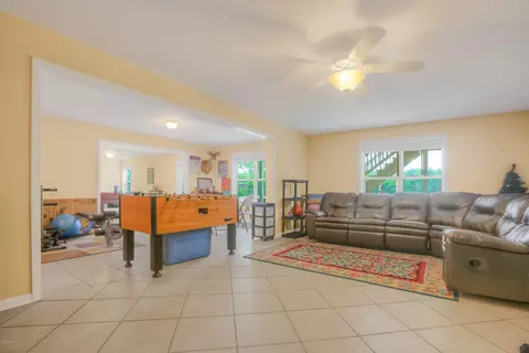 132 Roughleaf Trl, Hampstead, NC 28443 photo 11