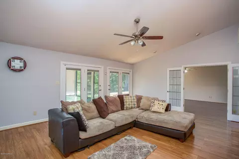 608 Sawgrass Rd, Hampstead, NC 28443 photo 14